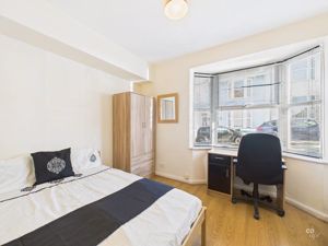 Bedroom- click for photo gallery